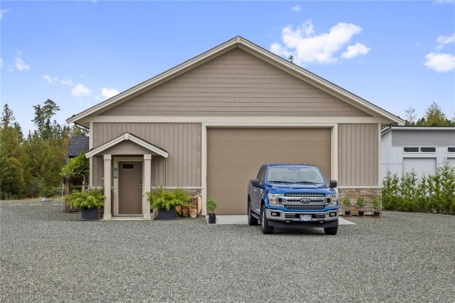1100 Alpine View Pl, Coombs, BC 