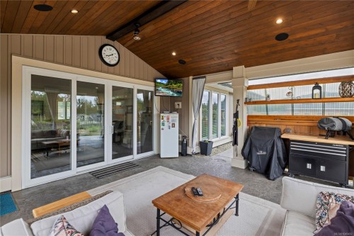 1100 Alpine View Pl, Coombs, BC 