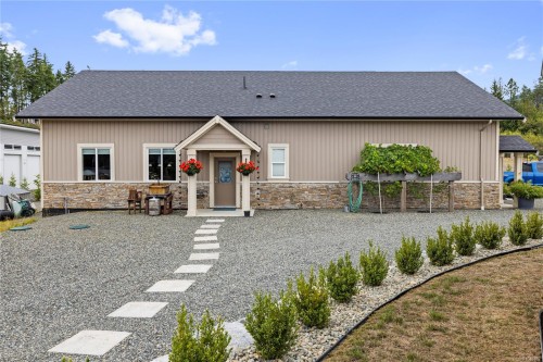 1100 Alpine View Pl, Coombs, BC 