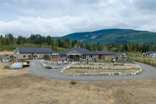 1100 Alpine View Pl, Coombs, BC 