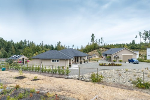 1100 Alpine View Pl, Coombs, BC 