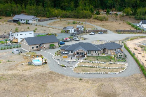 1100 Alpine View Pl, Coombs, BC 