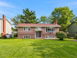 68 Flamingo Drive  Clayton Park, NS B3M 1T1