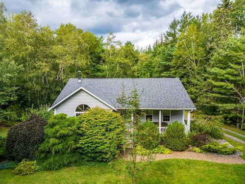 75 Lawrence Road, Windermere, NS 