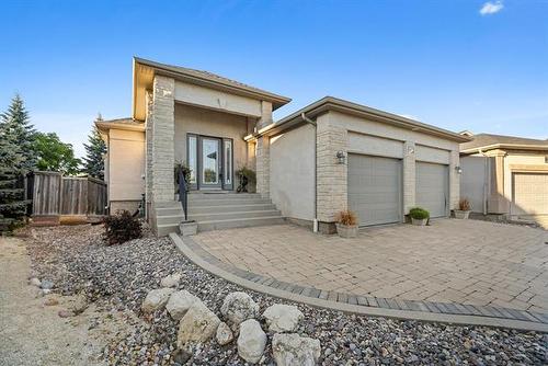 23 Lardon Crt, Winnipeg, MB 