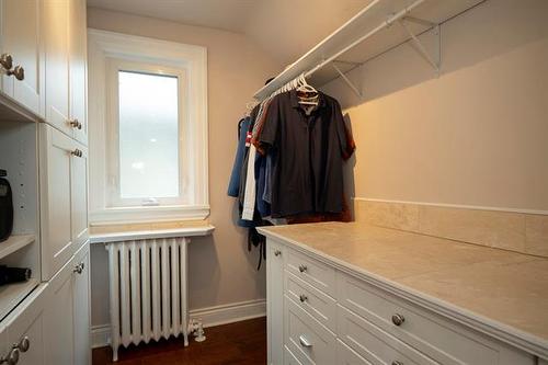 130 Brock St, Winnipeg, MB 