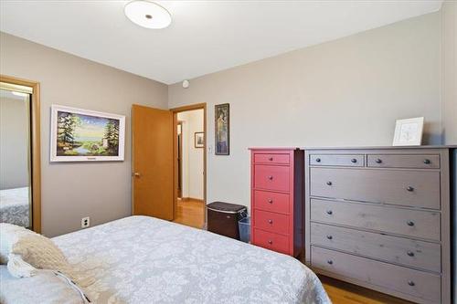 547 Renfrew St, Winnipeg, MB 
