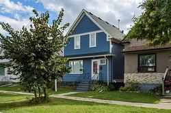 624 Bannerman AVE  Winnipeg, MB R2W 0W1