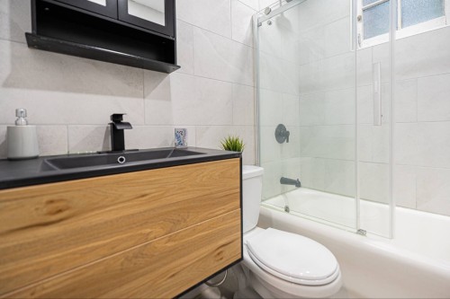 Salle de bains - 3-339 Av. Victoria, Westmount, QC 
