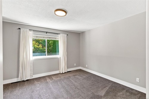 5822 Shadow Mountain Rd, Nanaimo, BC 