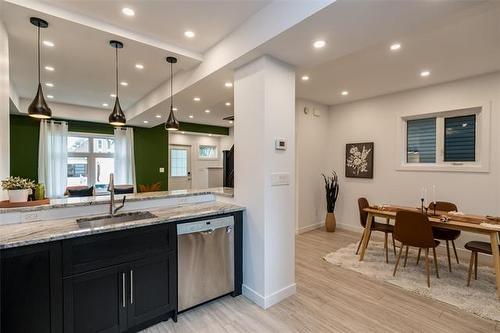 709 Fleet Ave, Winnipeg, MB 