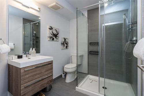 709 Fleet Ave, Winnipeg, MB 
