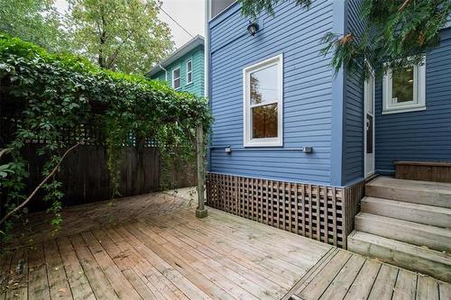 709 Fleet Ave, Winnipeg, MB 