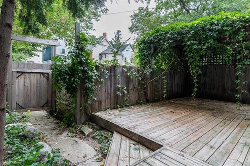 709 Fleet Ave, Winnipeg, MB 