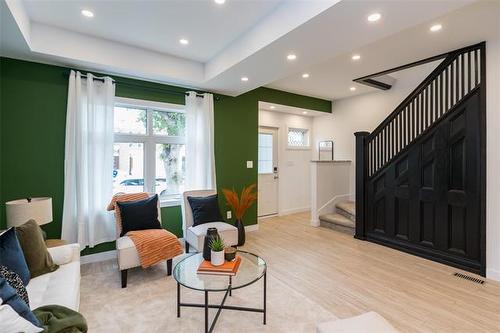 709 Fleet Ave, Winnipeg, MB 