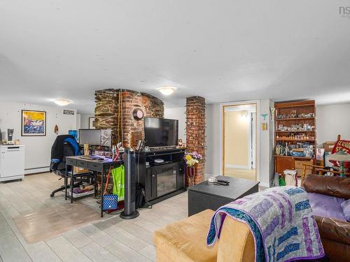 17 Tulip Street, Dartmouth, NS 