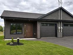 46 Summer Hill Place Upper Onslow, NS B6L 0G9