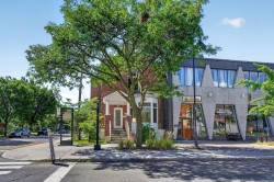 710 Boul. Décarie  Montréal (Saint-Laurent), QC H4L 3L5