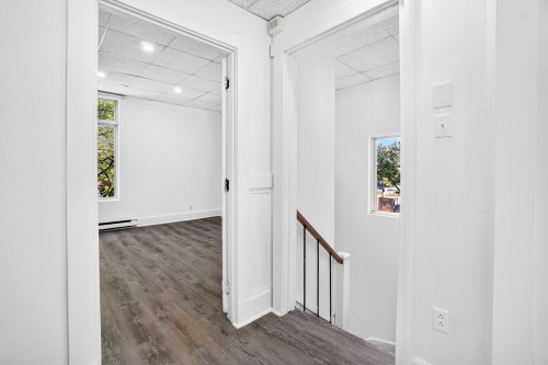 Hall d'entrée/Vestibule - 710 Boul. Décarie, Montréal (Saint-Laurent), QC 