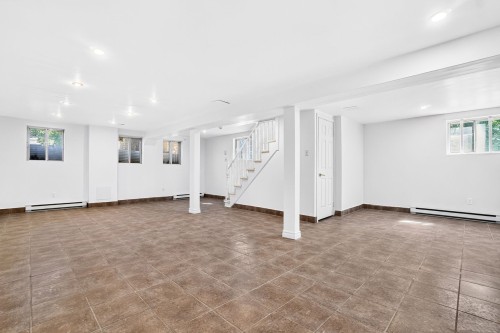 Salle communautaire - 710 Boul. Décarie, Montréal (Saint-Laurent), QC 