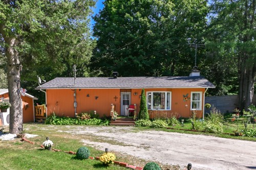 741 Rue Principale  Piedmont, QC J0R 1K0