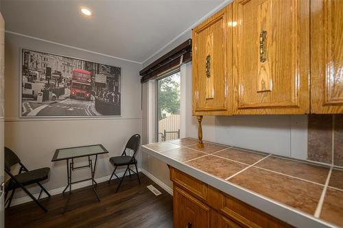 723 Weatherdon Ave, Winnipeg, MB 