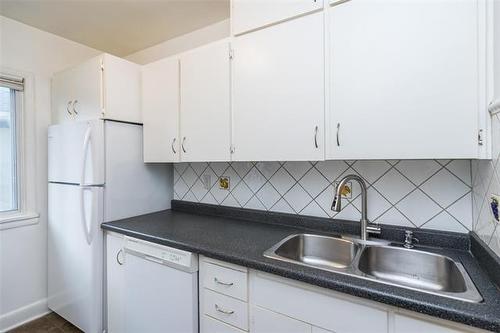 516 Ash St, Winnipeg, MB 