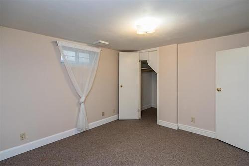 516 Ash St, Winnipeg, MB 