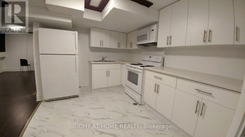 712 Winterton Way, Mississauga, ON 