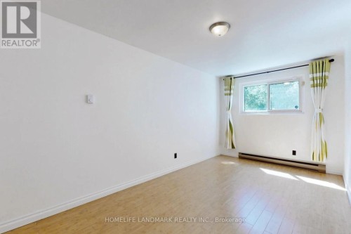LOWER - 137 ANGUS DRIVE , Toronto, Ontario M2J 2W9 2