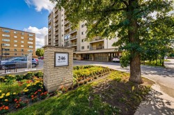 1207 246 Roslyn Road  Winnipeg, MB R3L 0H2