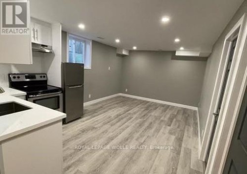 LOWER - 369 SIENNA CRESCENT , Kitchener, Ontario N2R 1T8 5