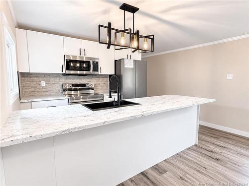 14 Elmdale Cres, Fredericton, NB 