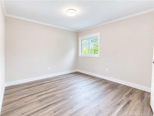 14 Elmdale Cres, Fredericton, NB 