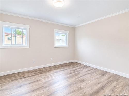 14 Elmdale Cres, Fredericton, NB 