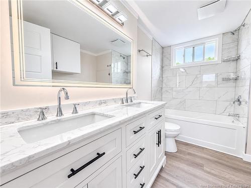 14 Elmdale Cres, Fredericton, NB 