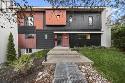 152 DUFORD STREET  Ottawa, ON K2L 6Z7