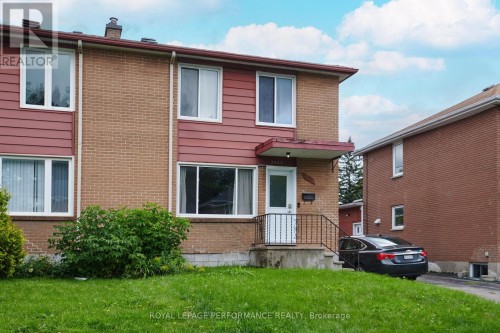 2423 CLEMENTINE BOULEVARD  Ottawa, ON K1V 8E1