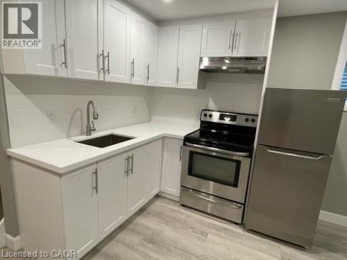 369 SIENNA Crescent Unit# LOWER , Kitchener, Ontario N2R 1T8 3