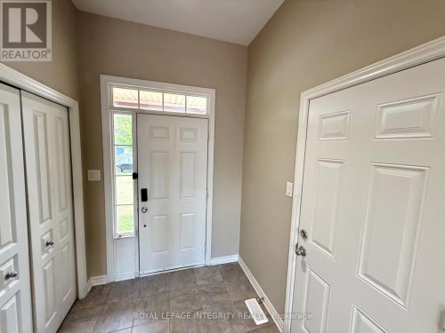949 KLONDIKE ROAD , Ottawa, Ontario K2W 0E3 2