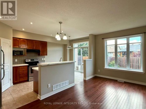 949 KLONDIKE ROAD , Ottawa, Ontario K2W 0E3 4