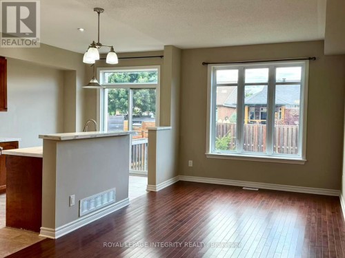 949 KLONDIKE ROAD , Ottawa, Ontario K2W 0E3 5