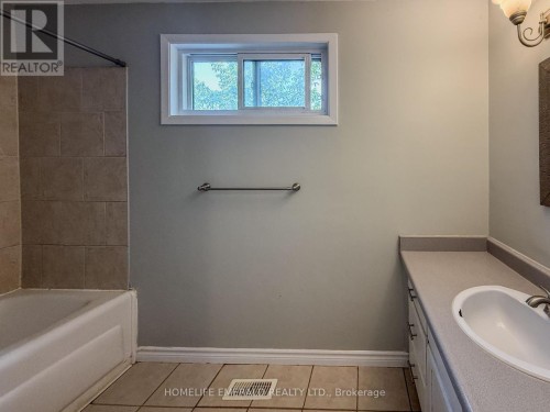 131 Cundles Road E, Barrie, ON 