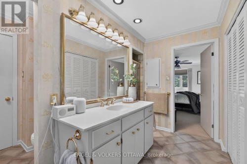 1907 Fairmeadow Crescent, Ottawa, ON 
