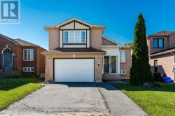 7 GOLDS CRESCENT Barrie (Holly), ON L4N 8R2