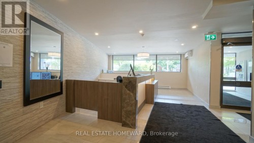 401 - 757 VICTORIA PARK AVENUE , Toronto, Ontario M4C 5N8 2
