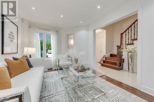 925 Cardington Street, Mississauga, ON 