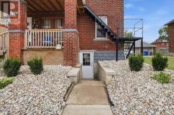 Unit 5 Entrance - 