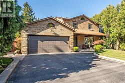 132 HAMPTON HEATH Road  Burlington, ON L7L 4N9