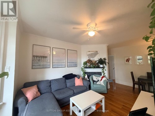 UPPER - 184 MADISON AVENUE , Toronto, Ontario M5R 2S5 4